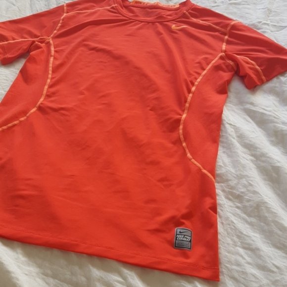 Nike Pro Combat 2.0 Fitted Short Sleeve Shirt - Picture 3 of 6